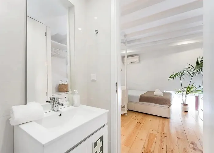 Art Wine Loft With Oporto View! * Vila Nova de Gaia